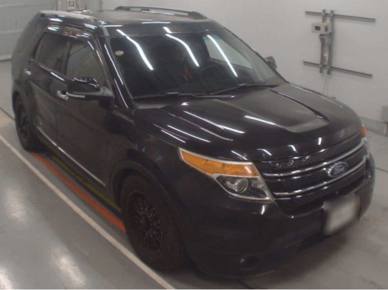 Ford Explorer 7-Seater 2000cc